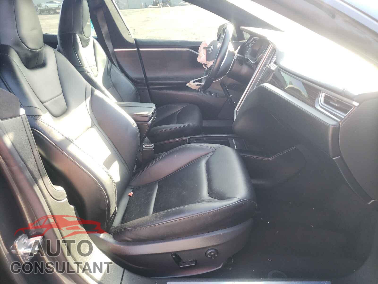 TESLA MODEL S 2016 - 5YJSA1E23GF166885