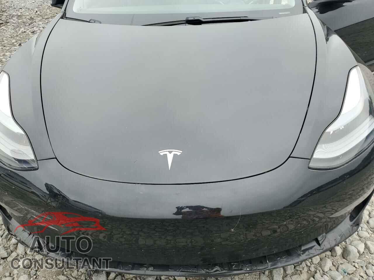 TESLA MODEL 3 2021 - 5YJ3E1EA2MF985334