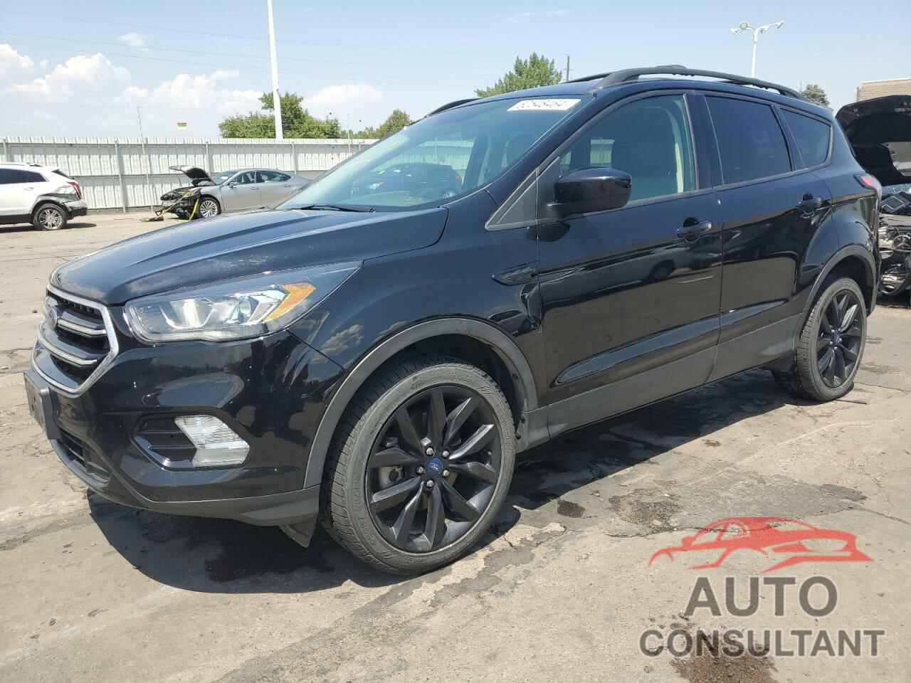 FORD ESCAPE 2018 - 1FMCU9GD3JUD50792