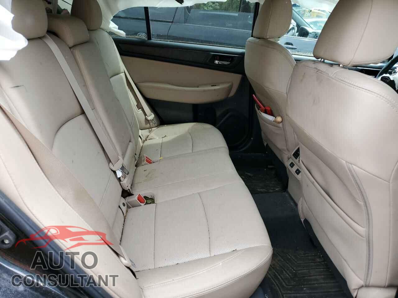 SUBARU OUTBACK 2017 - 4S4BSENC1H3376246