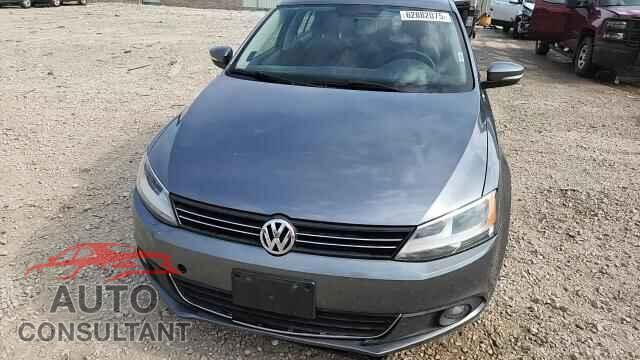 VOLKSWAGEN JETTA 2012 - 3VWLL7AJ4CM317539