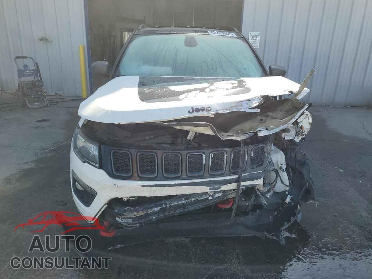 JEEP COMPASS 2020 - 3C4NJDDB3LT195444
