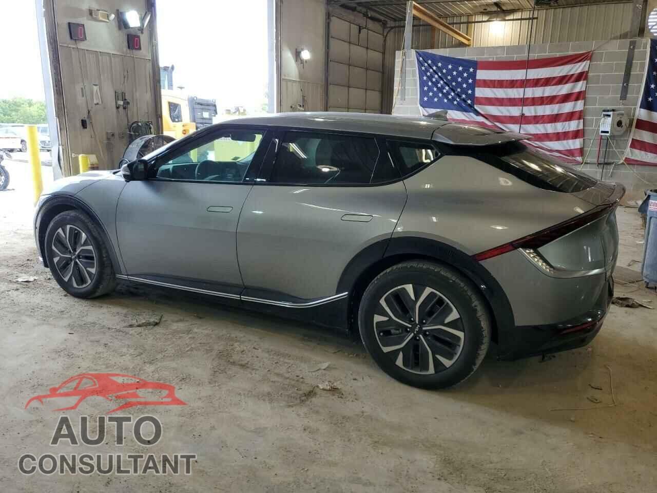 KIA EV6 LIGHT 2023 - KNDC3DLC8P5122765