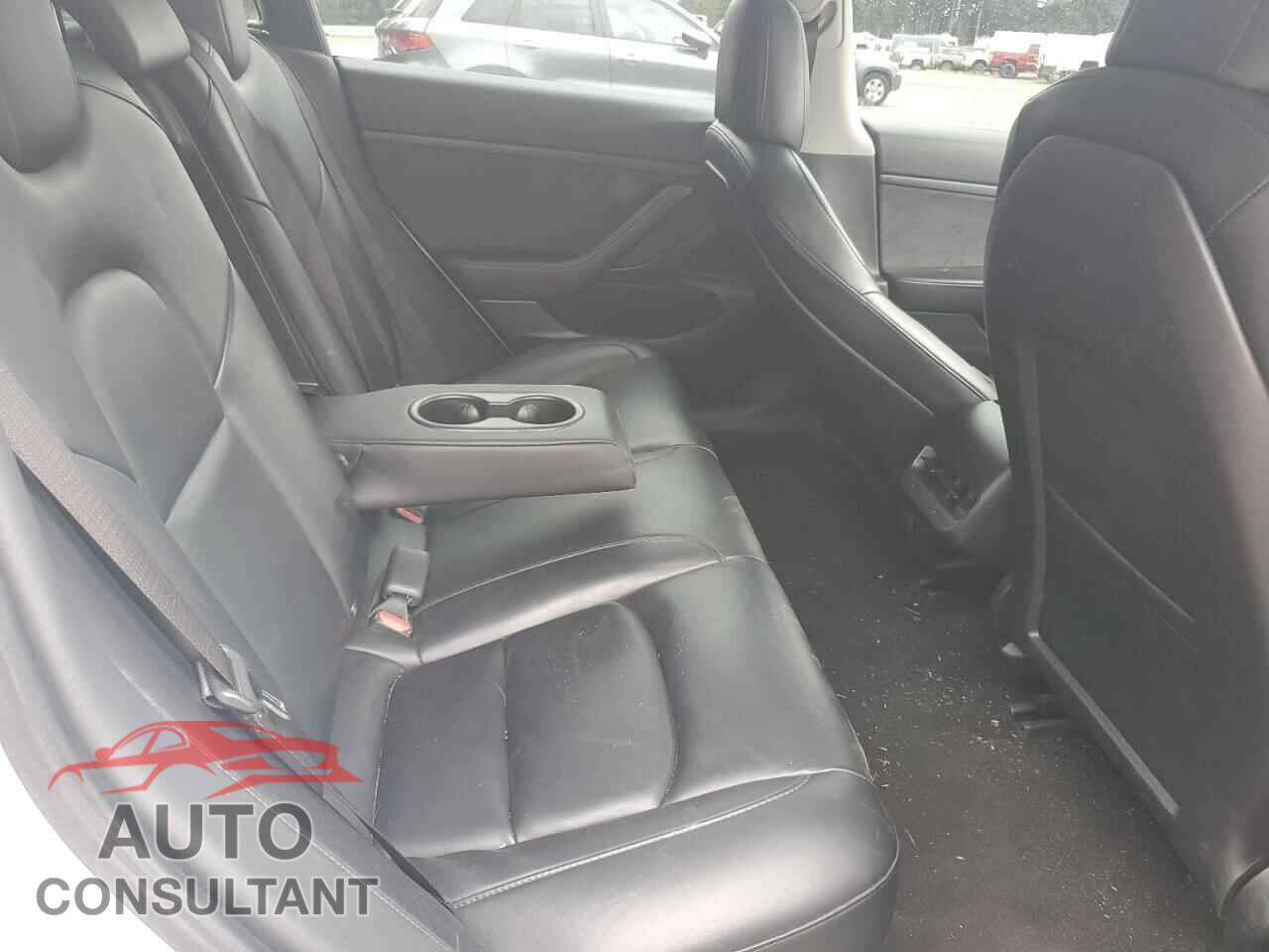 TESLA MODEL 3 2021 - 5YJ3E1EA2MF870703