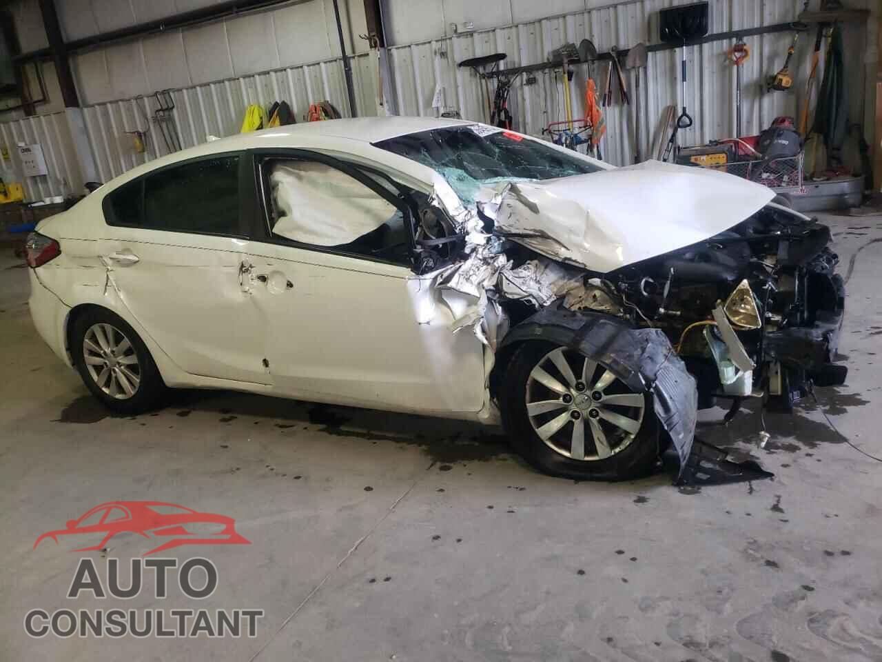 KIA FORTE 2016 - KNAFX4A64G5477914
