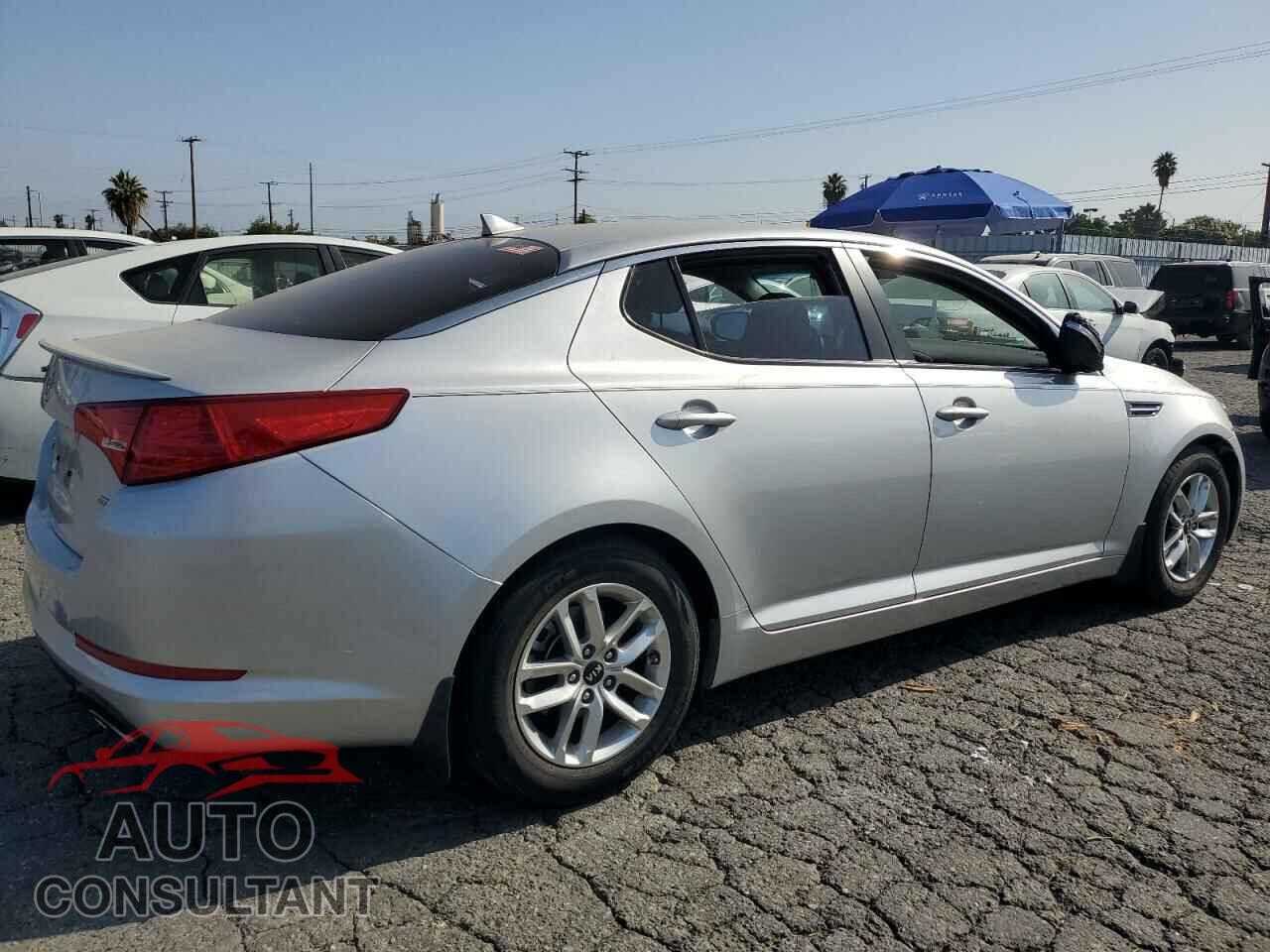 KIA OPTIMA 2011 - KNAGM4A79B5109386