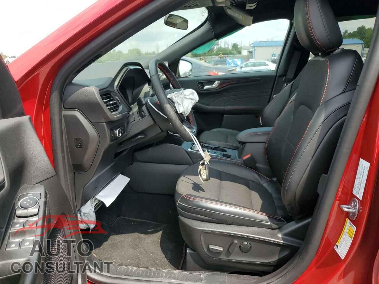 FORD ESCAPE ST 2023 - 1FMCU9MN6PUB14126