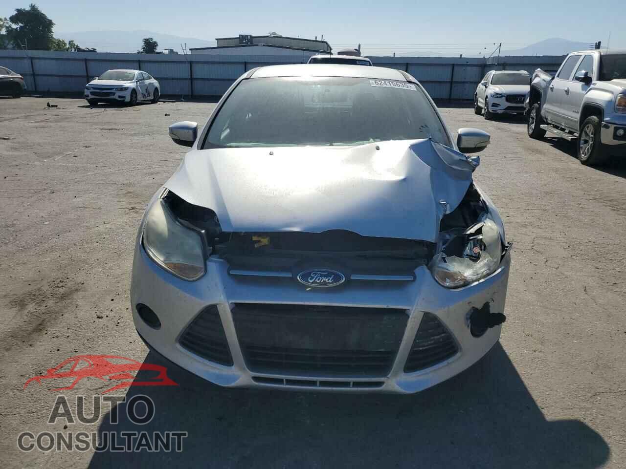 FORD FOCUS 2014 - 1FADP3F22EL210800