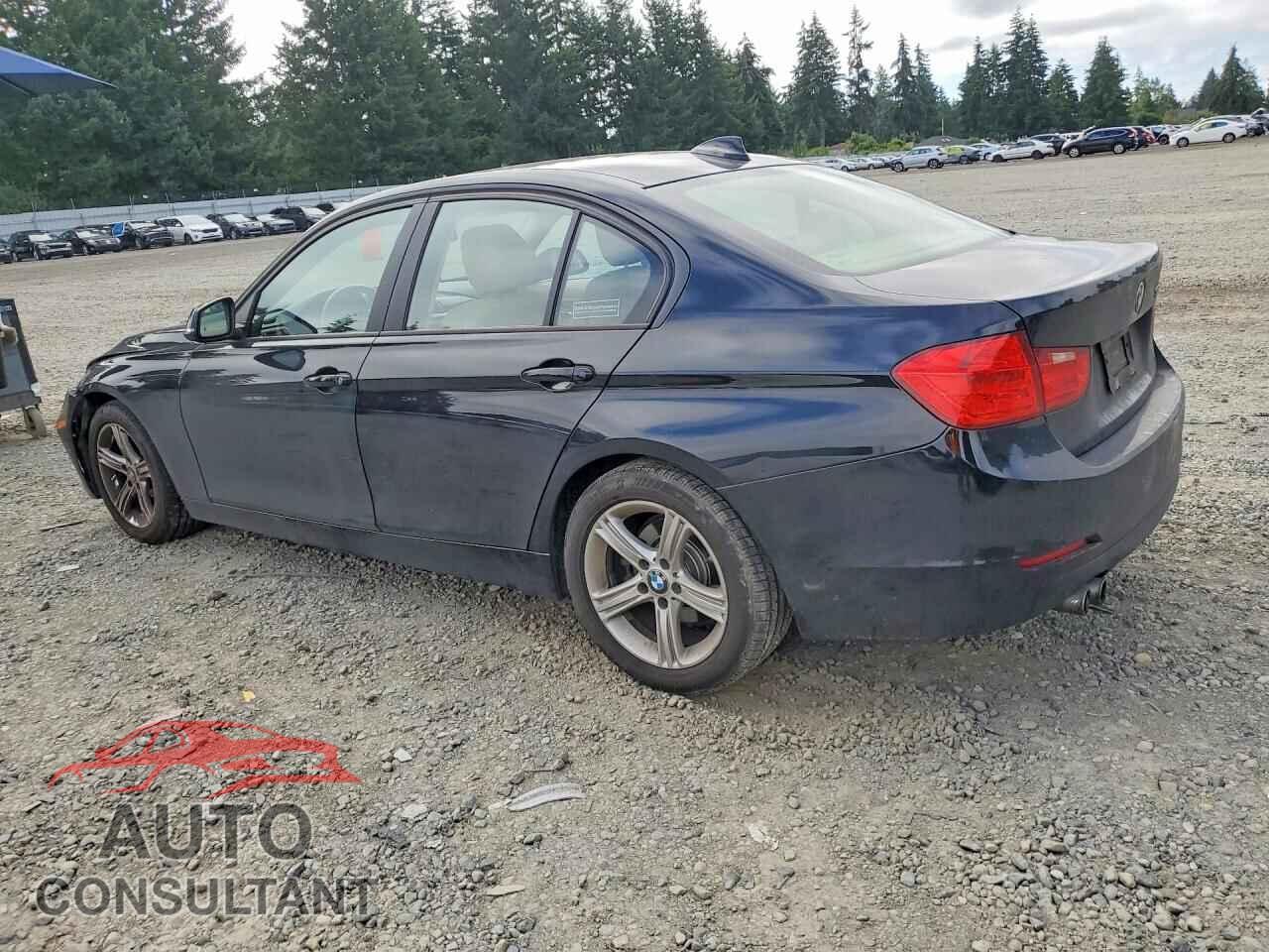 BMW 3 SERIES 2013 - WBA3C1C58DF443076
