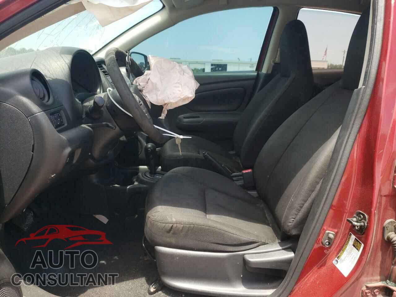 NISSAN VERSA 2017 - 3N1CN7AP1HL848280
