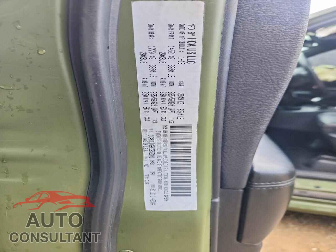 DODGE DURANGO 2019 - 1C4RDJDG6KC652101