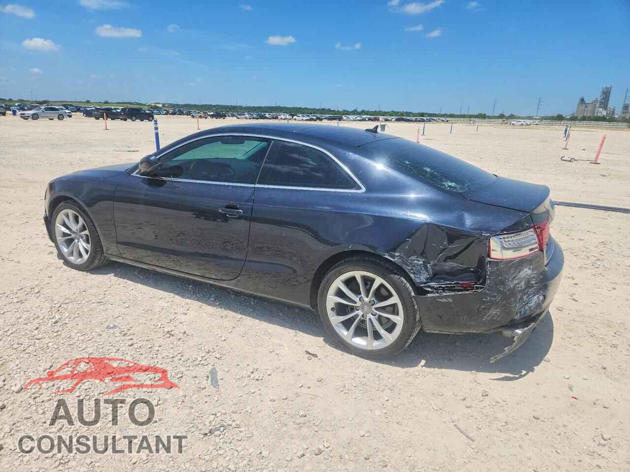 AUDI A5 PREMIUM 2014 - WAUCFAFR9EA040177