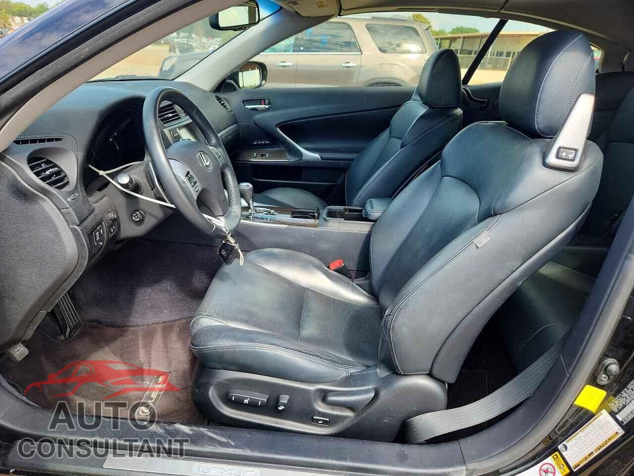 LEXUS IS 2015 - JTHFF2C28F2533534