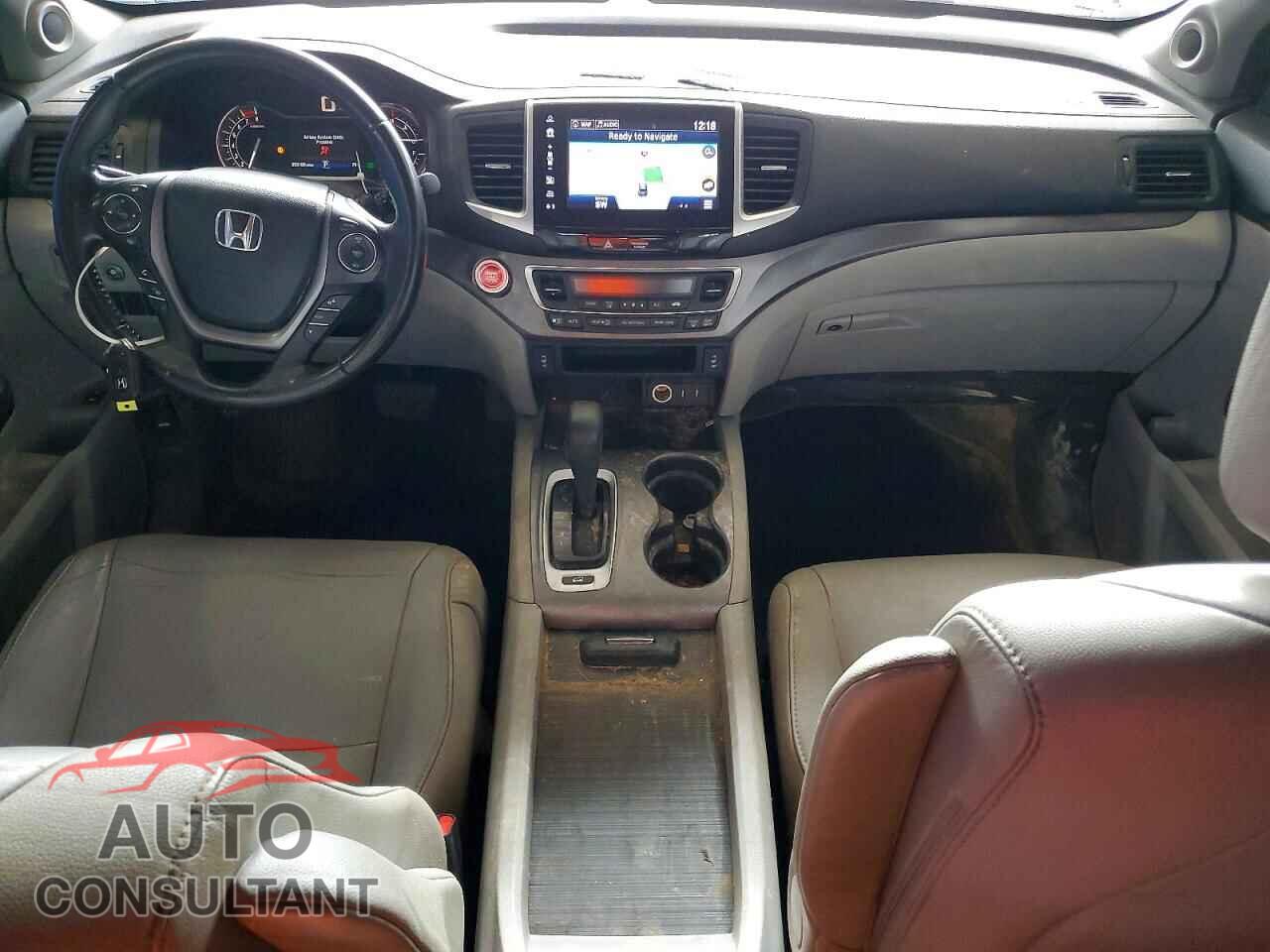 HONDA PILOT 2017 - 5FNYF6H7XHB011879