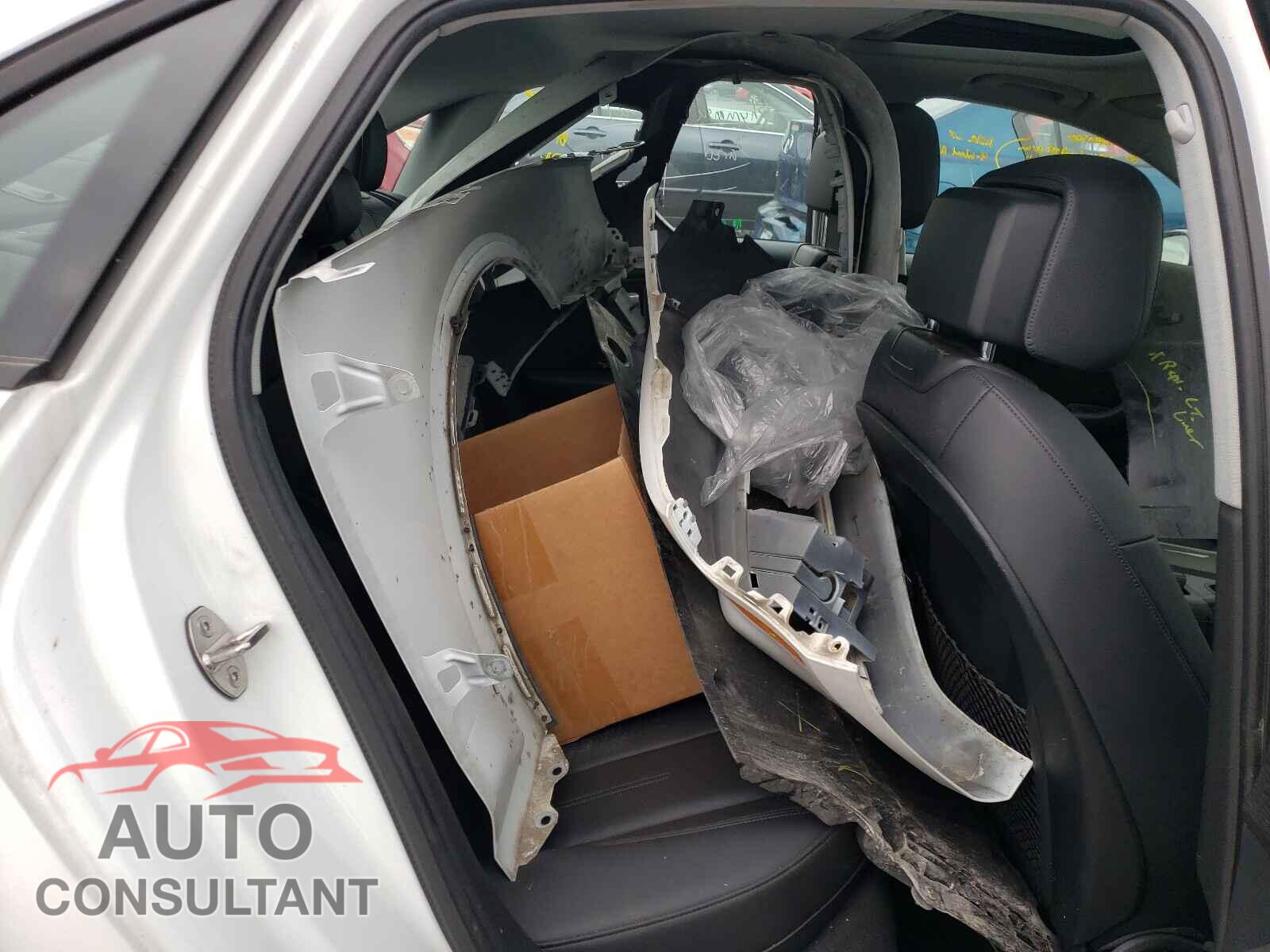 AUDI A4 2017 - WAUDNAF47HN046892