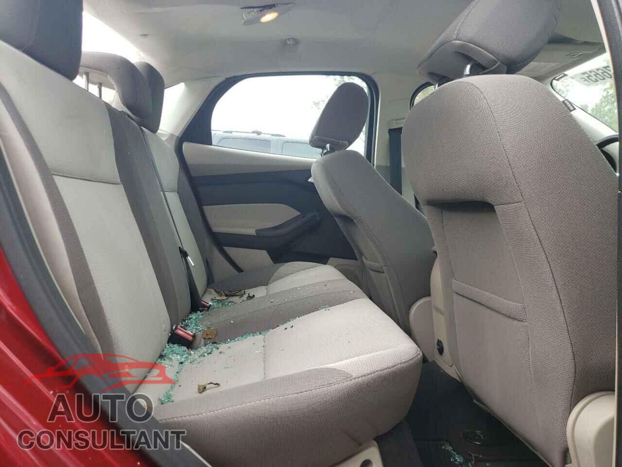FORD FOCUS 2014 - 1FADP3F22EL201207