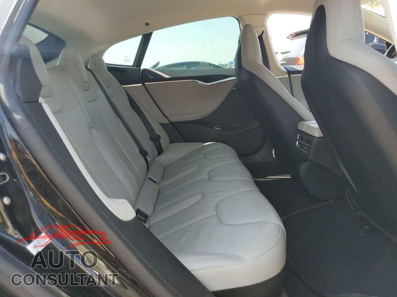 TESLA MODEL S 2014 - 5YJSA1H15EFP43464