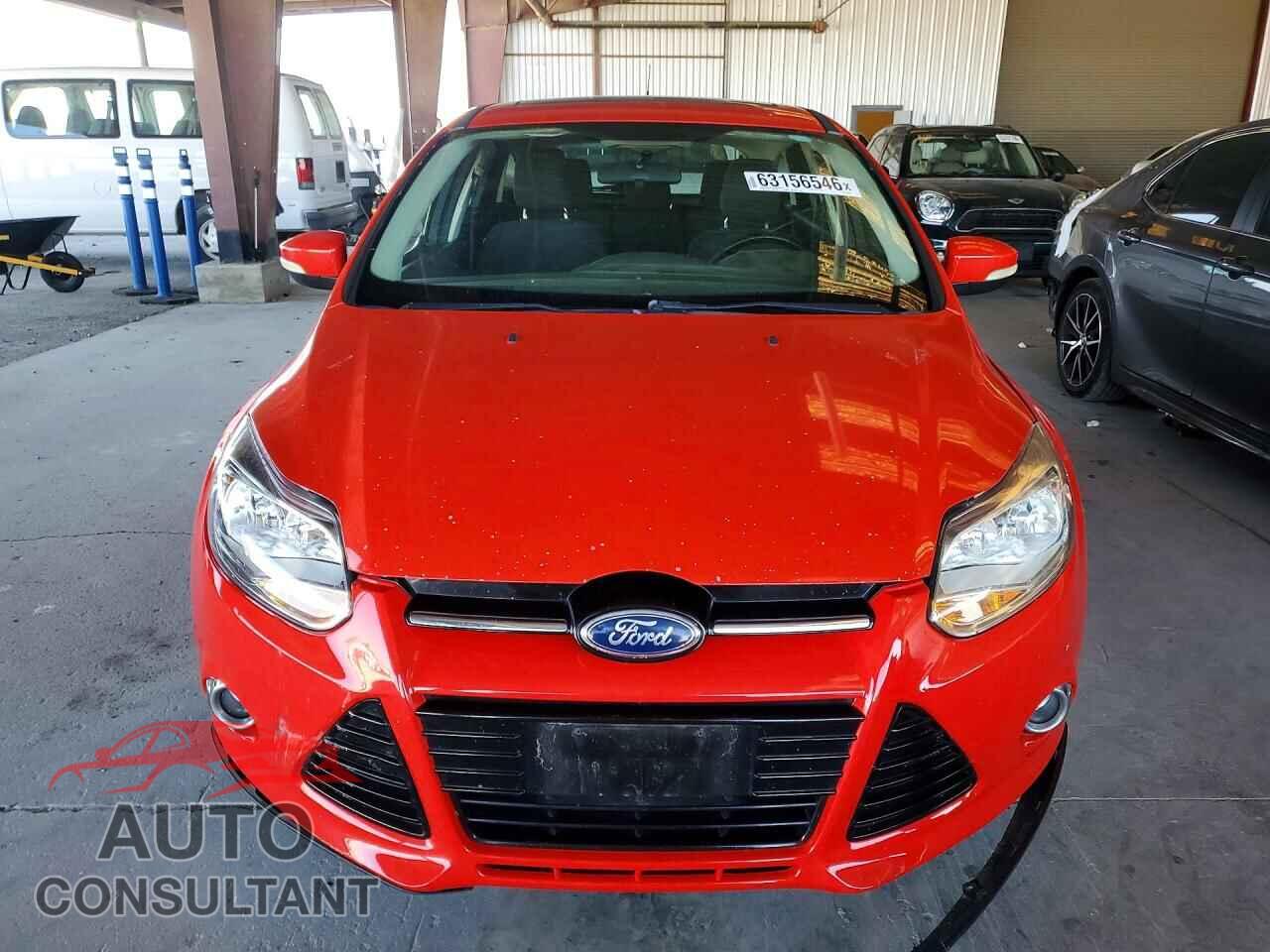 FORD FOCUS 2012 - 1FAHP3M24CL200397