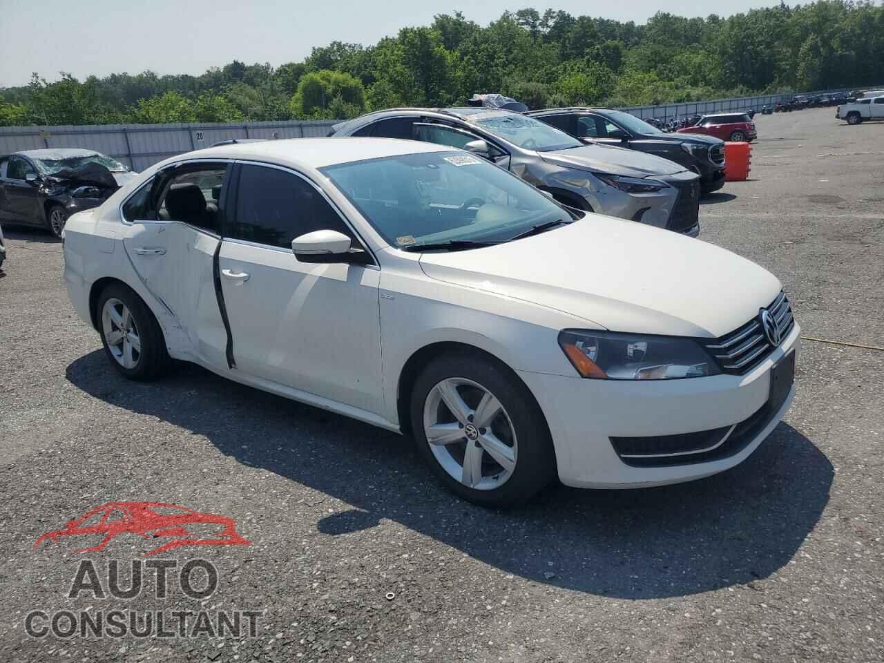 VOLKSWAGEN PASSAT 2014 - 1VWAT7A34EC023037