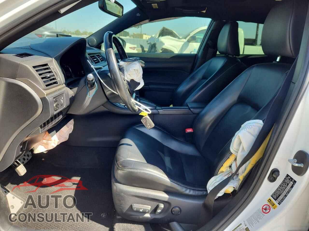 LEXUS CT 200 2015 - JTHKD5BH4F2219987