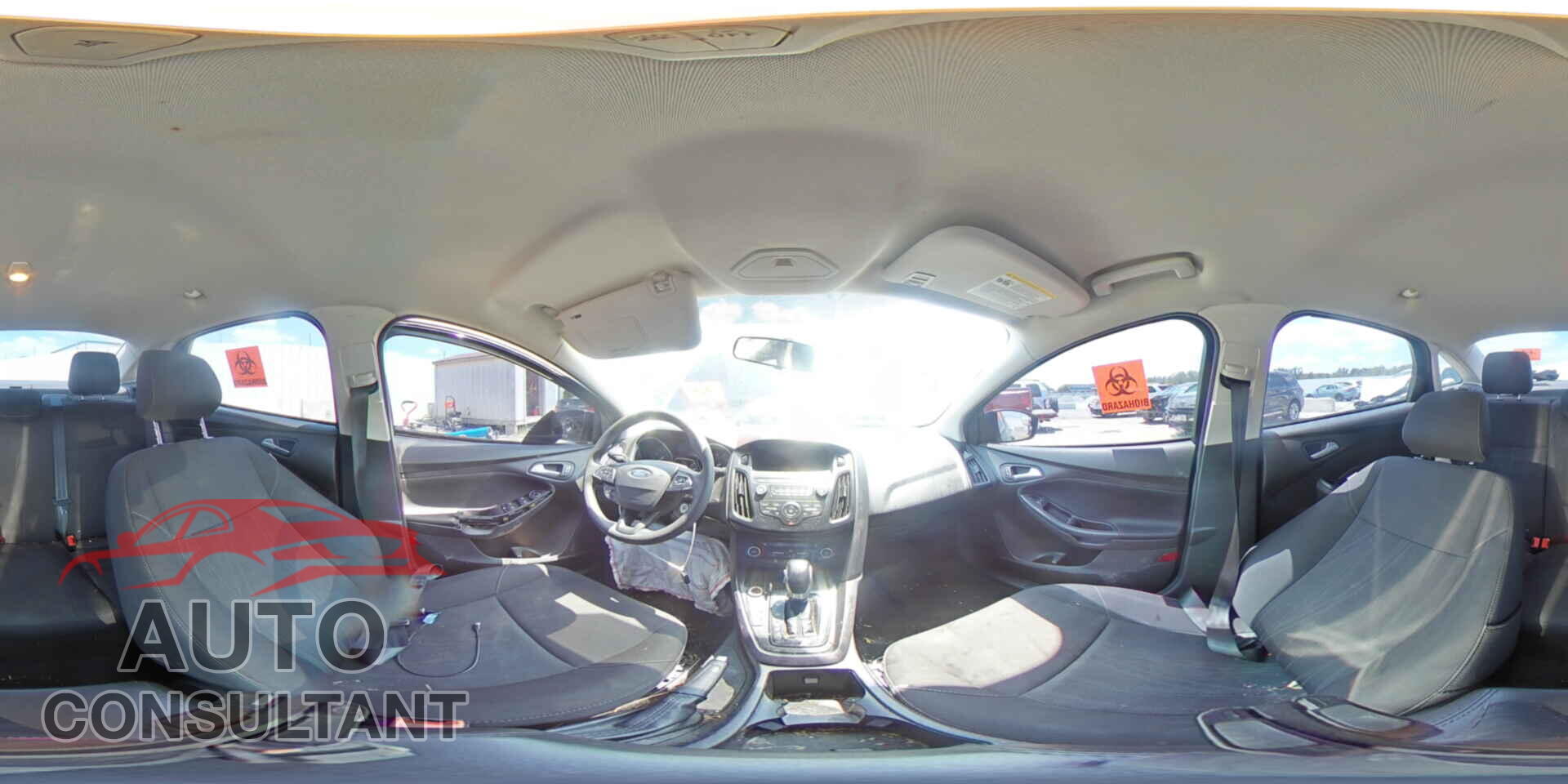 FORD FOCUS 2018 - 1FADP3FE5JL270185