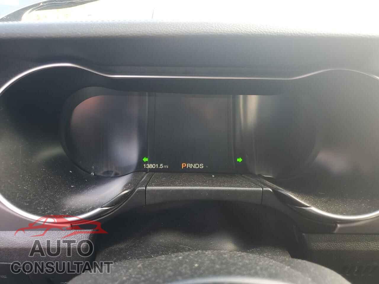 FORD MUSTANG 2023 - 1FA6P8CF7P5303722