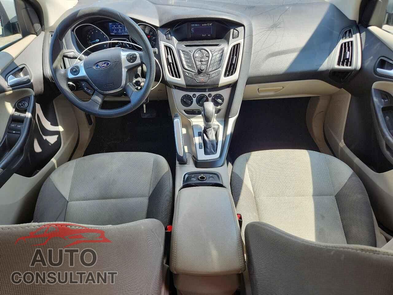 FORD FOCUS 2014 - 1FADP3F2XEL155111