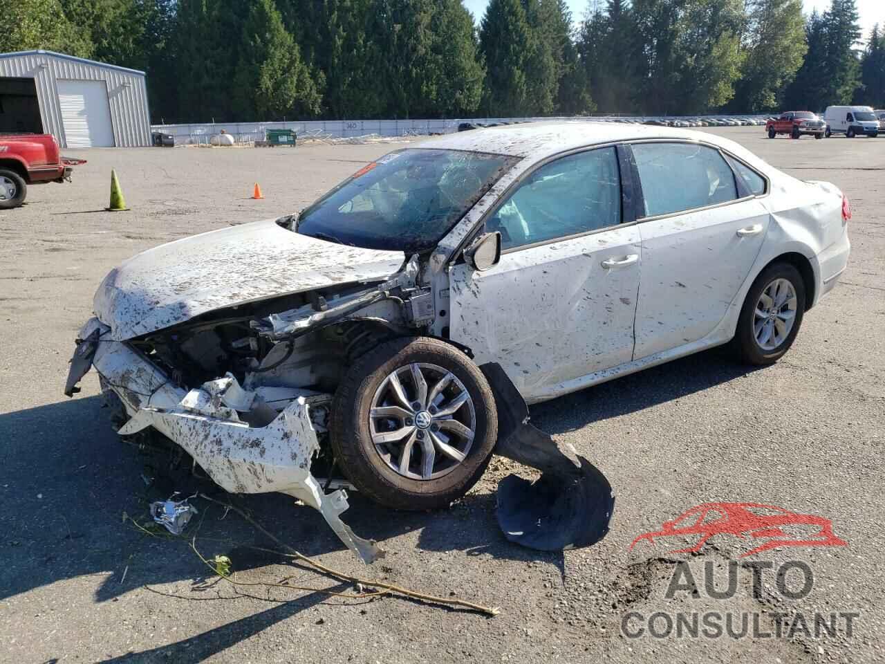 VOLKSWAGEN PASSAT 2018 - 1VWAA7A30JC006848