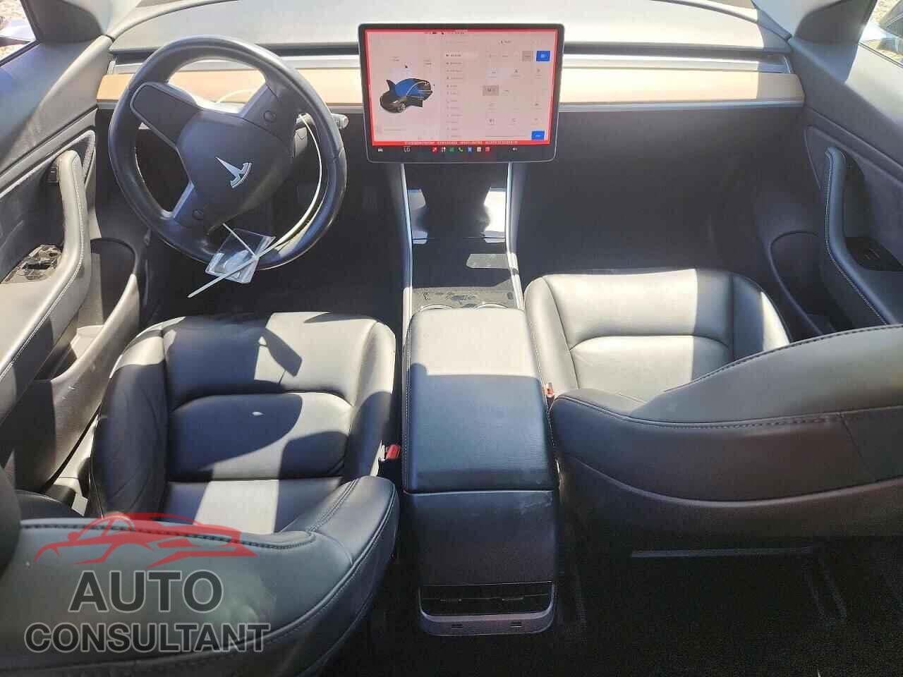 TESLA MODEL 3 2019 - 5YJ3E1EB9KF197057