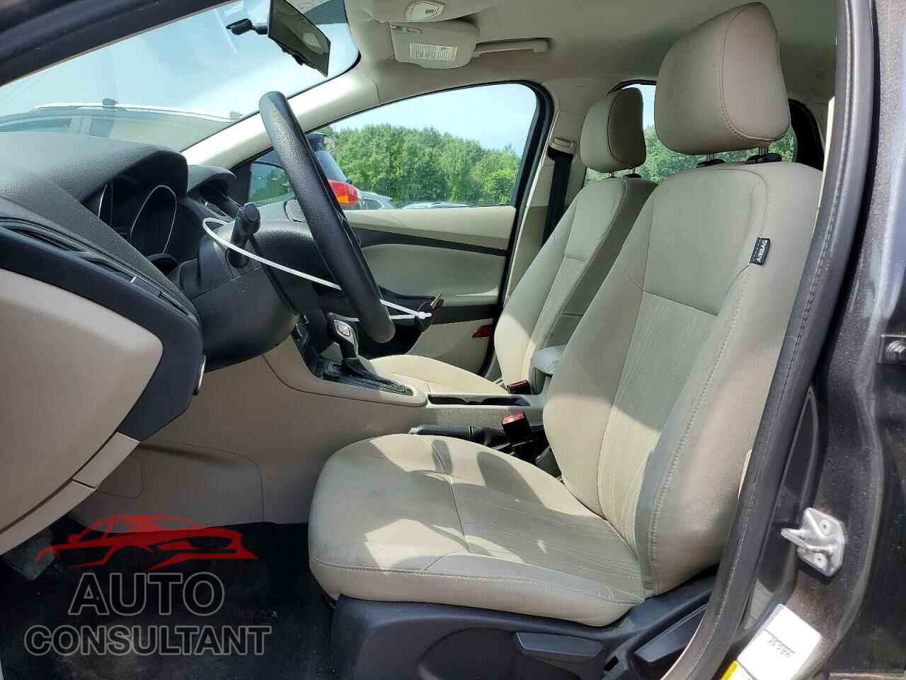 FORD FOCUS 2018 - 1FADP3F21JL252921