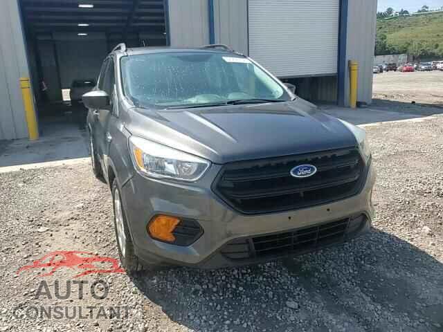 FORD ESCAPE 2017 - 1FMCU0F70HUC14122
