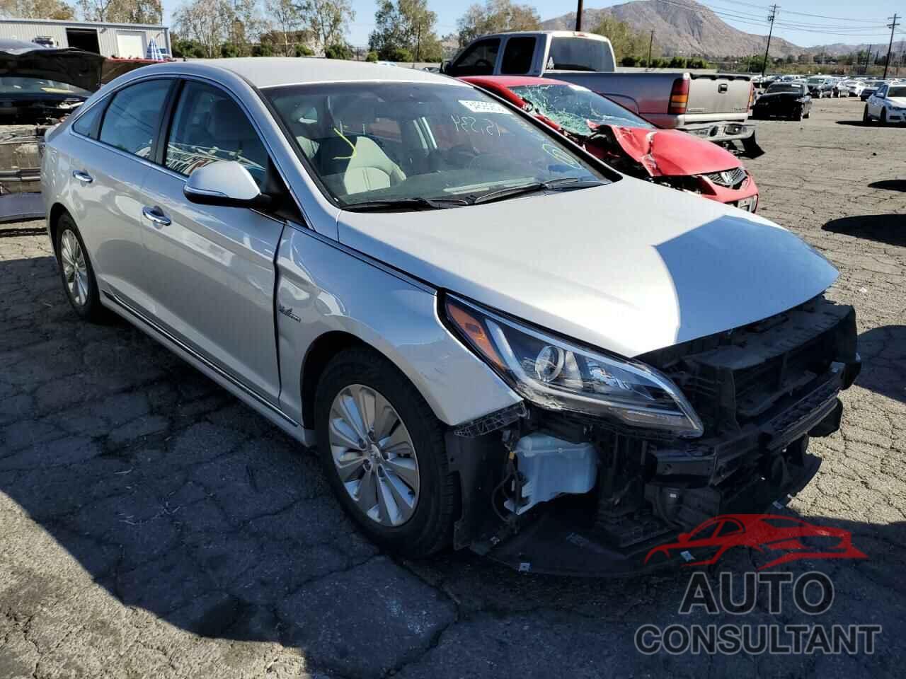 HYUNDAI SONATA 2016 - KMHE24L11GA032483