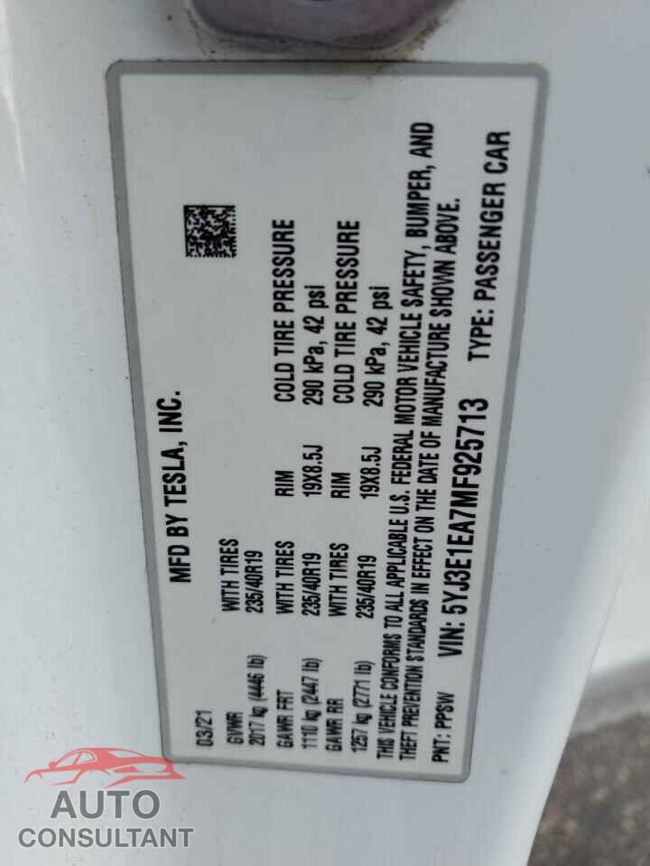 TESLA MODEL 3 2021 - 5YJ3E1EA7MF925713