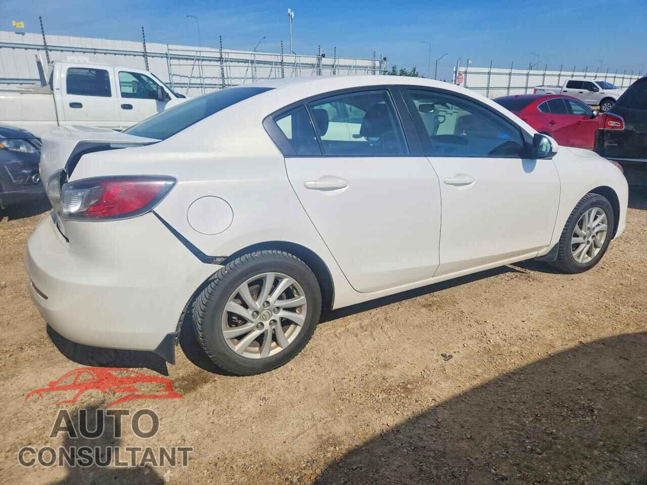 MAZDA 3 2012 - JM1BL1V75C1604170