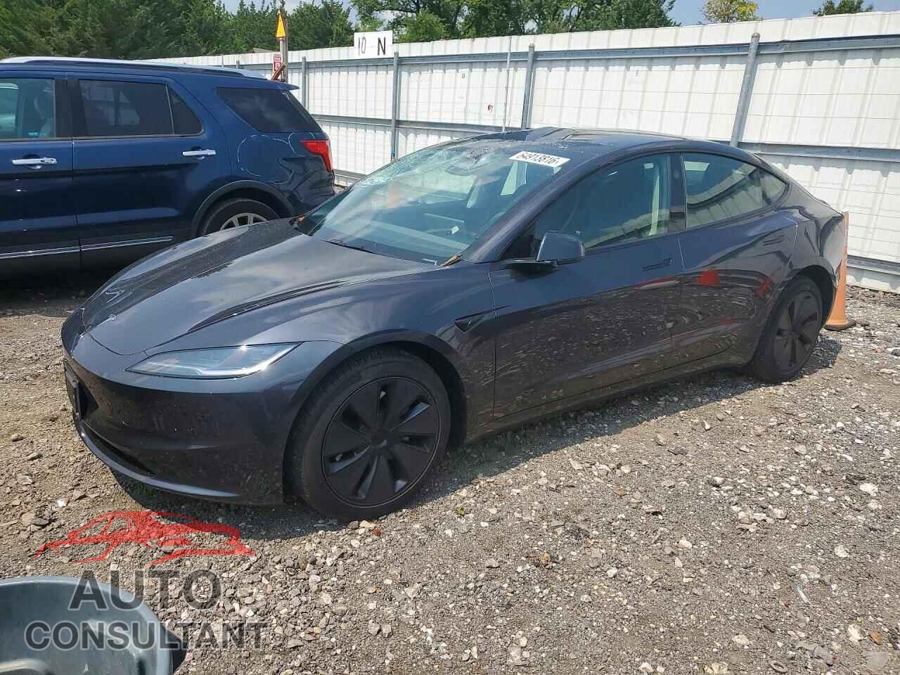 TESLA MODEL 3 2024 - 5YJ3E1EA8RF772511