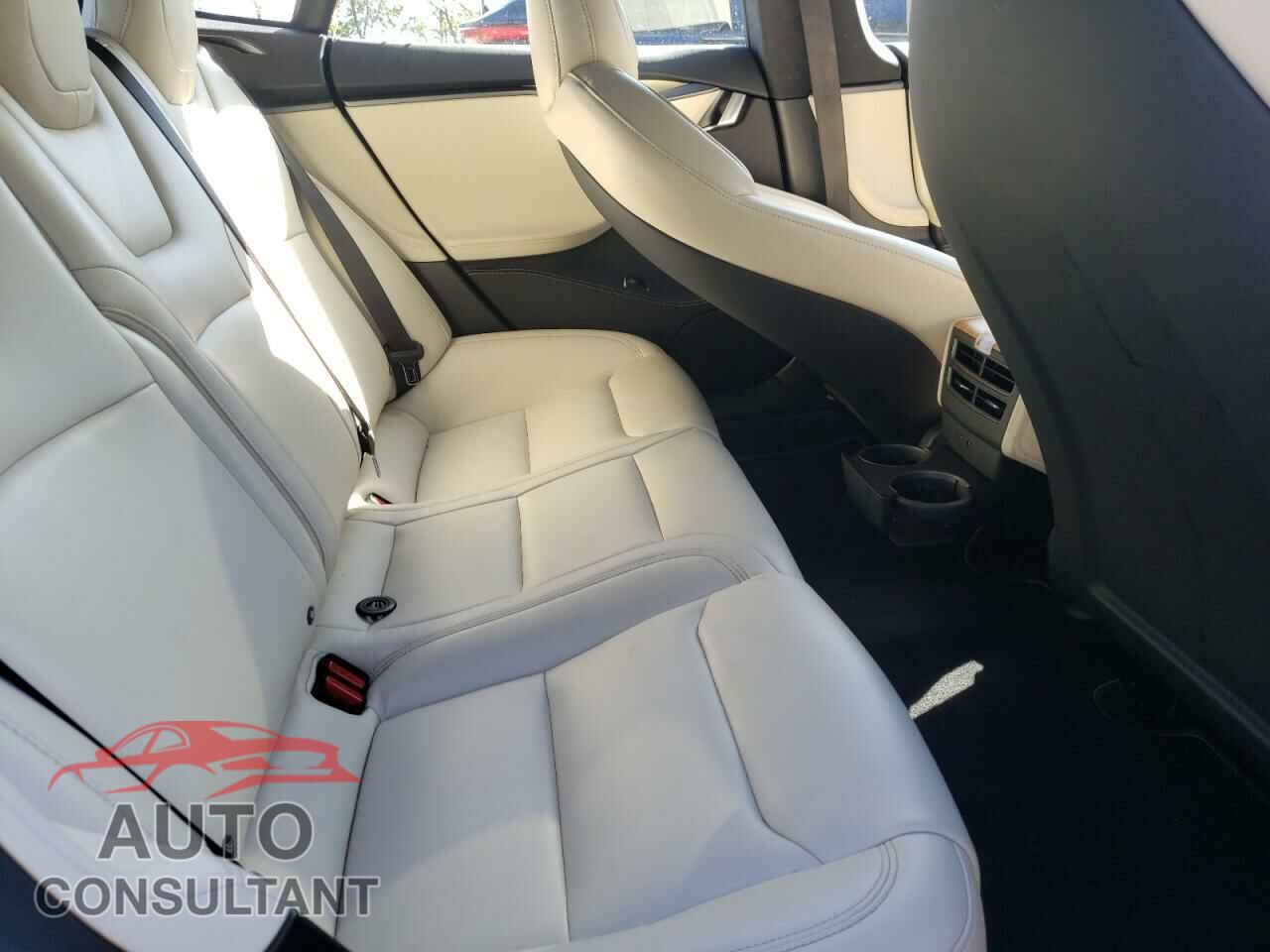 TESLA MODEL S 2020 - 5YJSA1E40LF382818