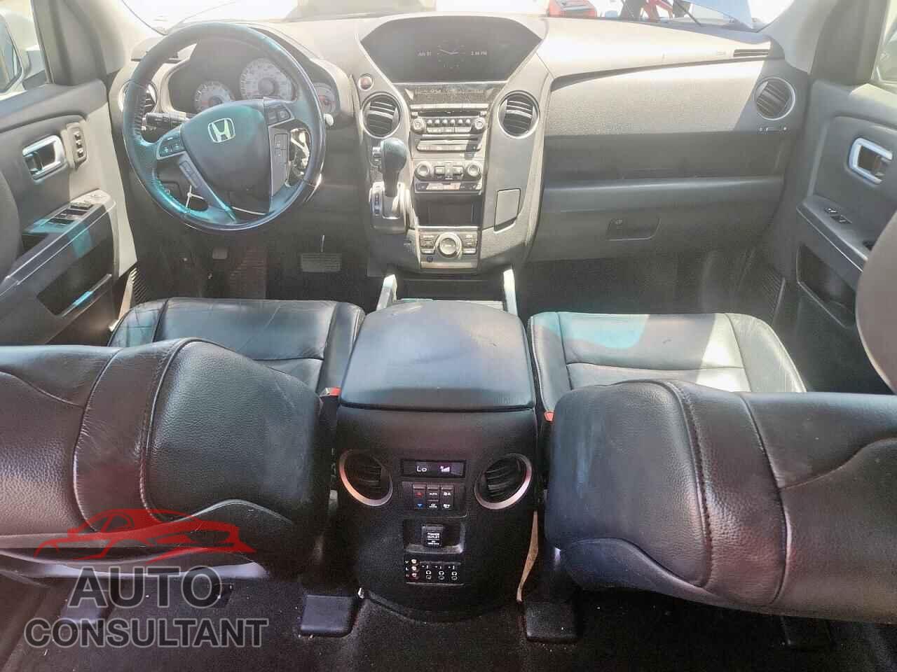 HONDA PILOT 2012 - 5FNYF3H99CB020596