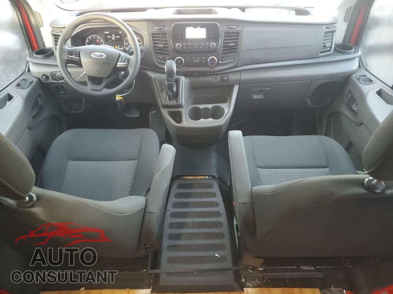 FORD TRANSIT 2023 - 1FTYE1C83PKB11961
