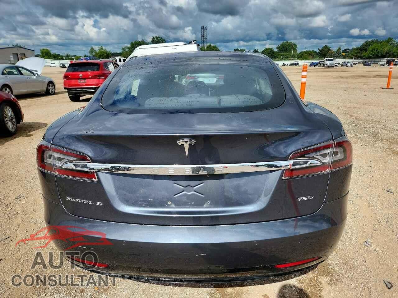 TESLA MODEL S 2017 - 5YJSA1E26HF205504