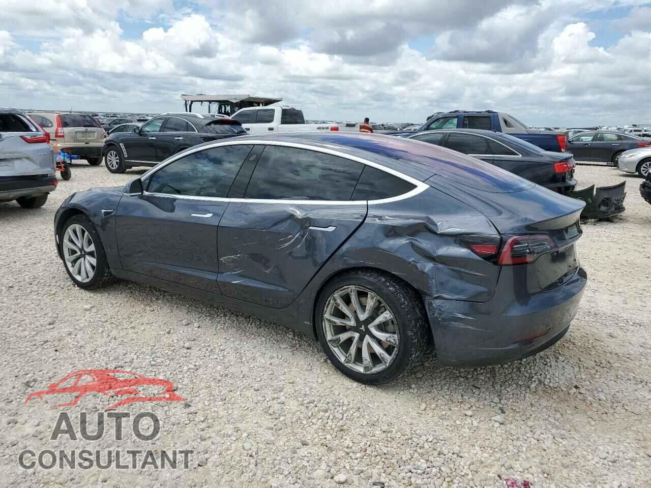 TESLA MODEL 3 2018 - 5YJ3E1EA7JF020061