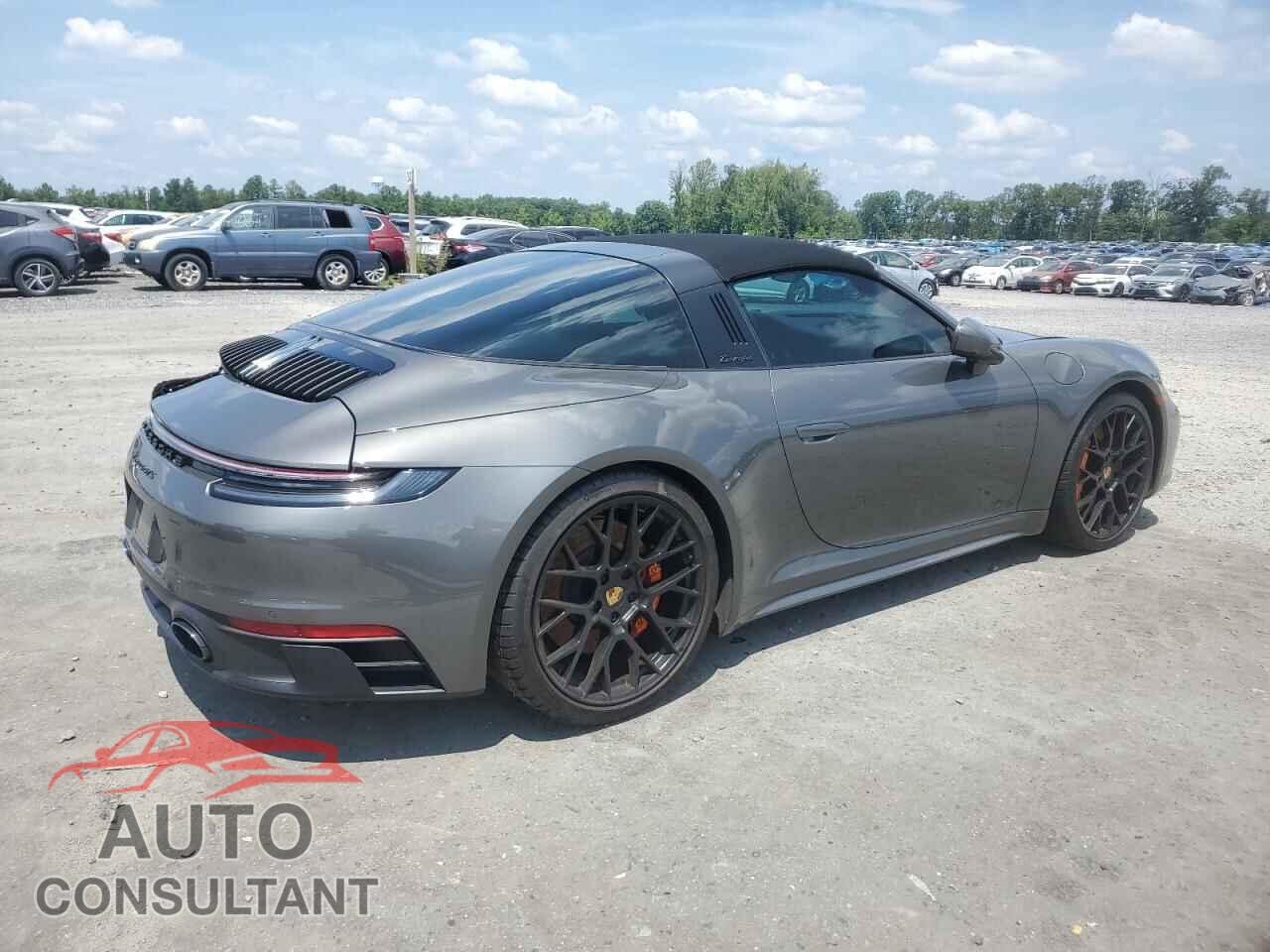 PORSCHE 911 2022 - WP0BB2A97NS232246