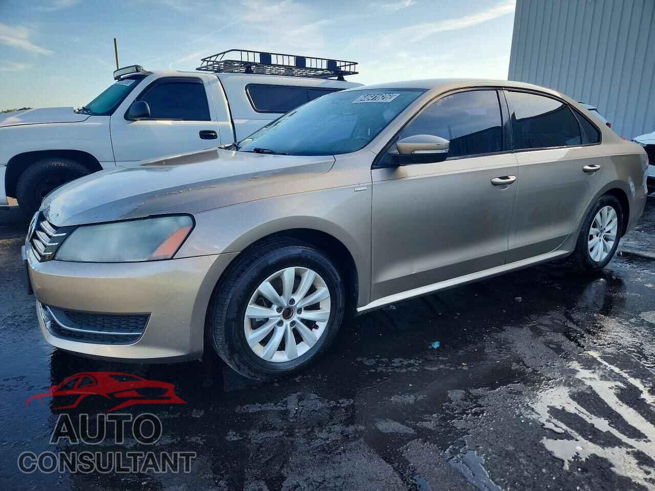 VOLKSWAGEN PASSAT 2015 - 1VWAT7A31FC006827