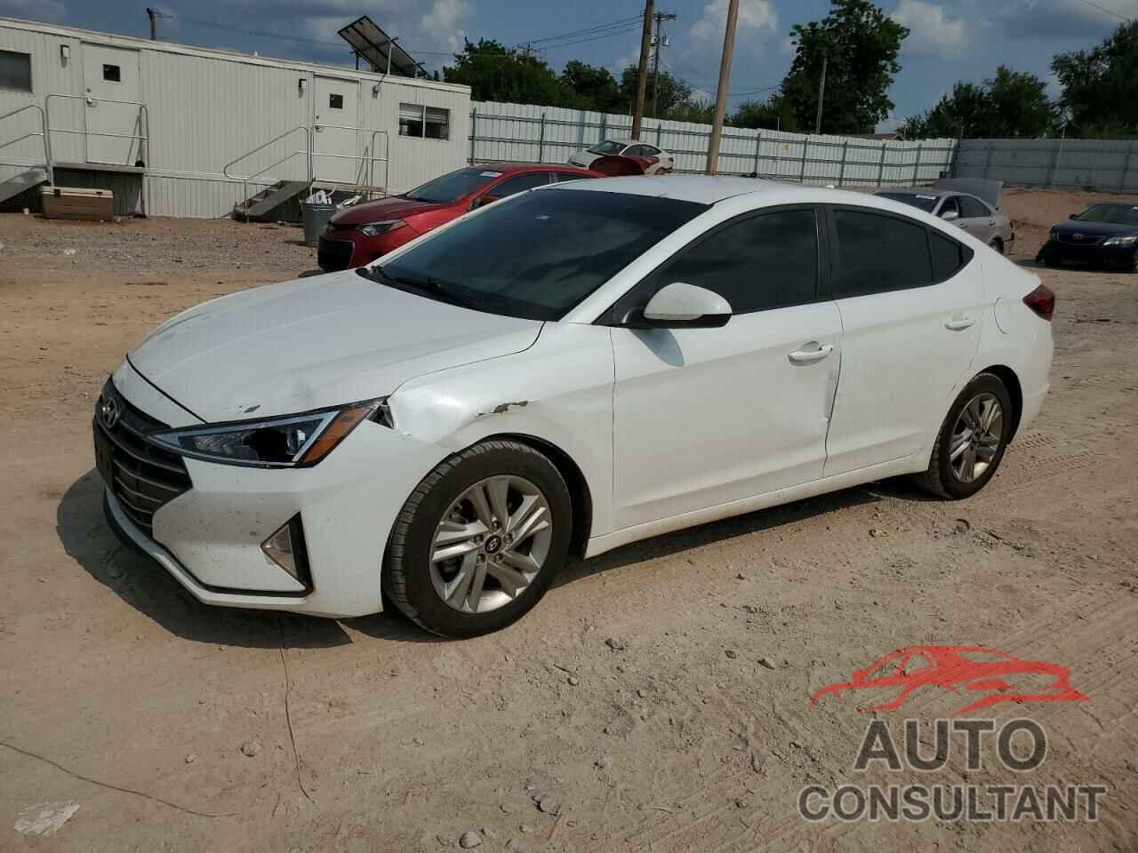 HYUNDAI ELANTRA 2019 - 5NPD84LF1KH496563