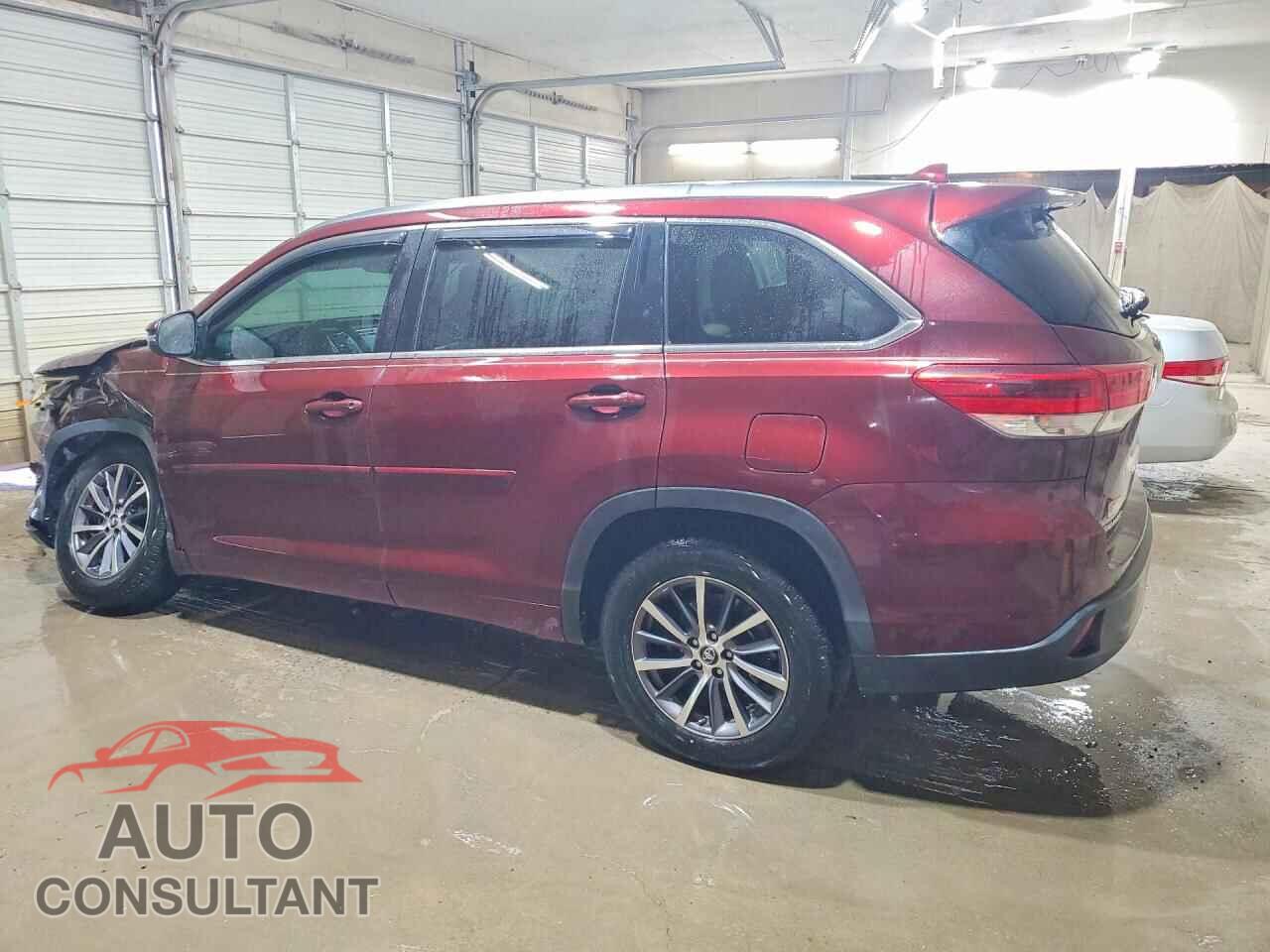 TOYOTA HIGHLANDER 2017 - 5TDKZRFH9HS233237