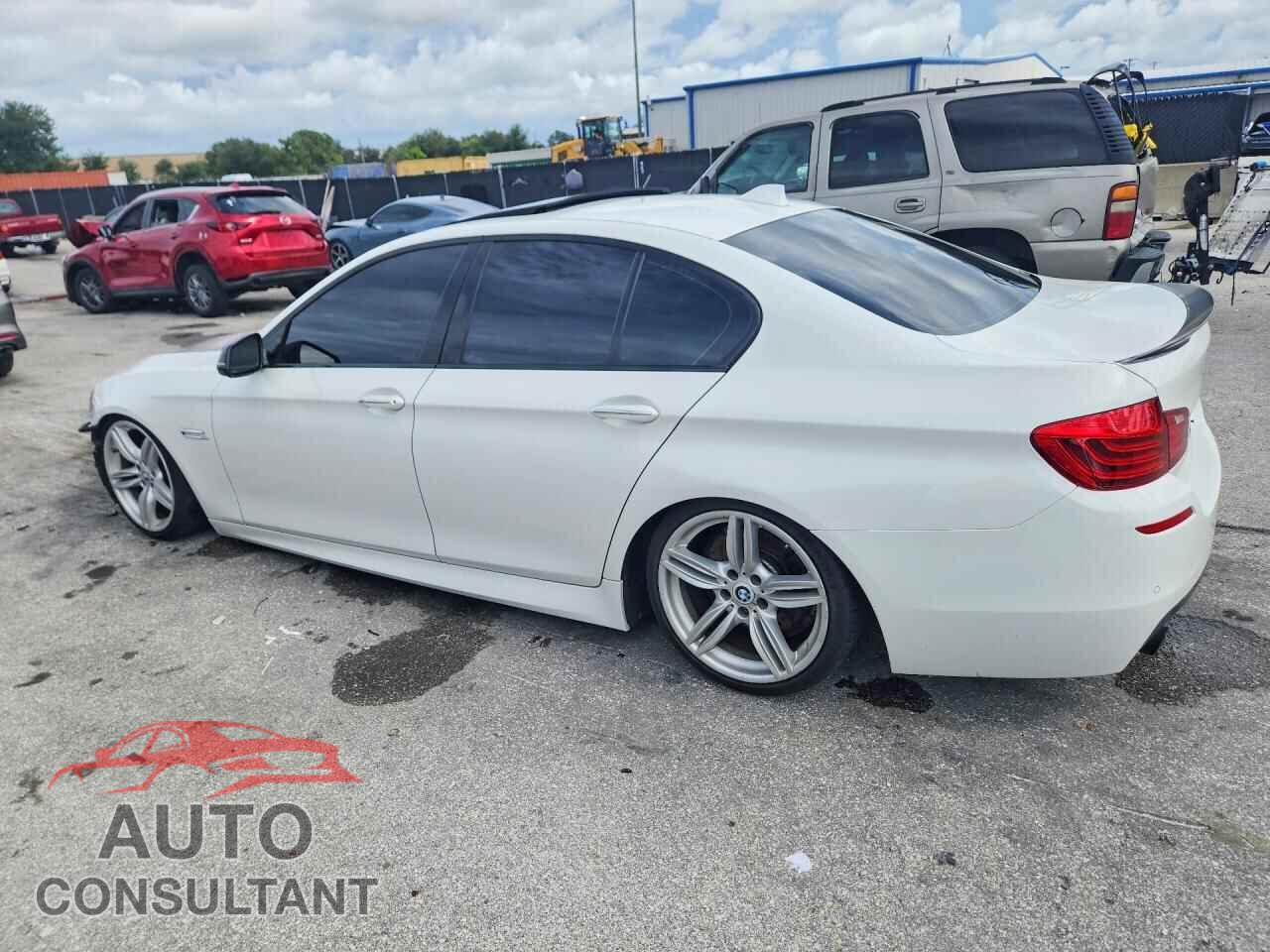 BMW 5 SERIES 2015 - WBA5B3C56FD543103