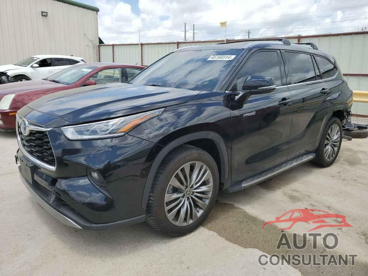 TOYOTA HIGHLANDER 2021 - 5TDFARAHXMS009534