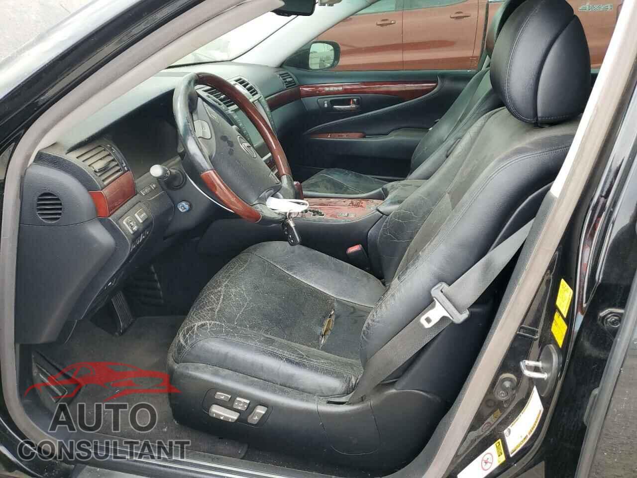 LEXUS LS460 2011 - JTHCL5EF2B5010015