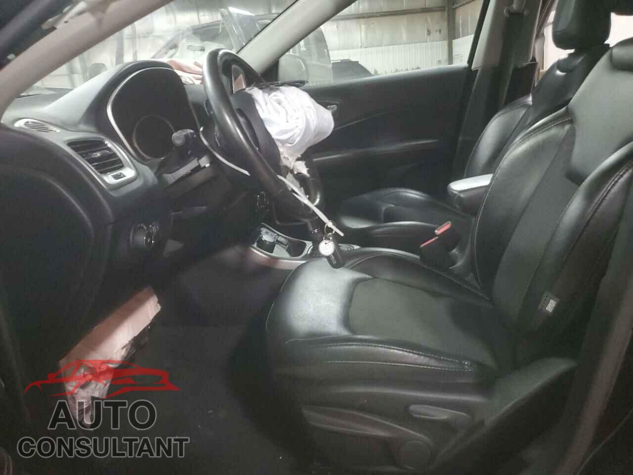 JEEP COMPASS 2018 - 3C4NJDBB1JT501380