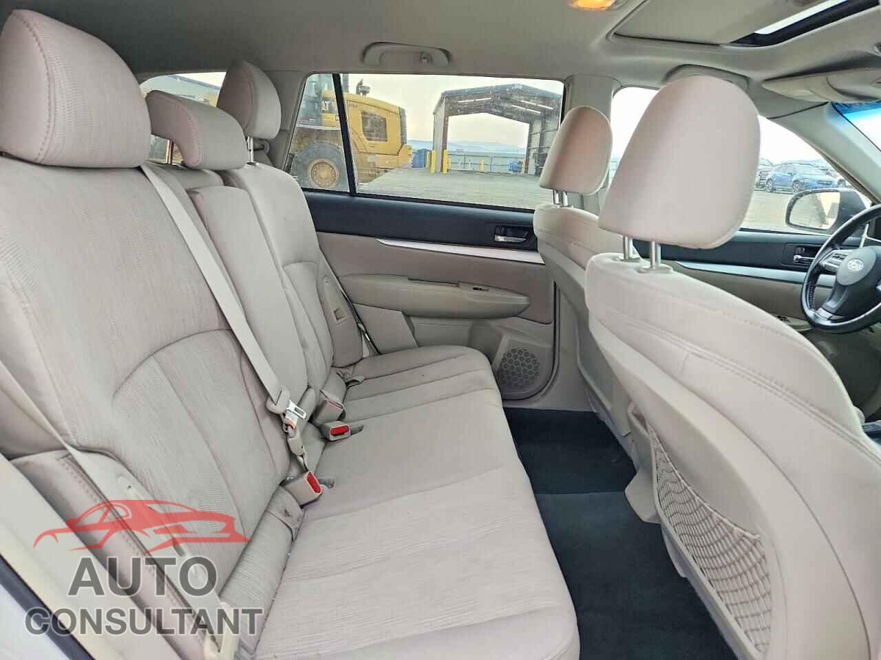 SUBARU OUTBACK 2013 - 4S4BRBGC2D3293216
