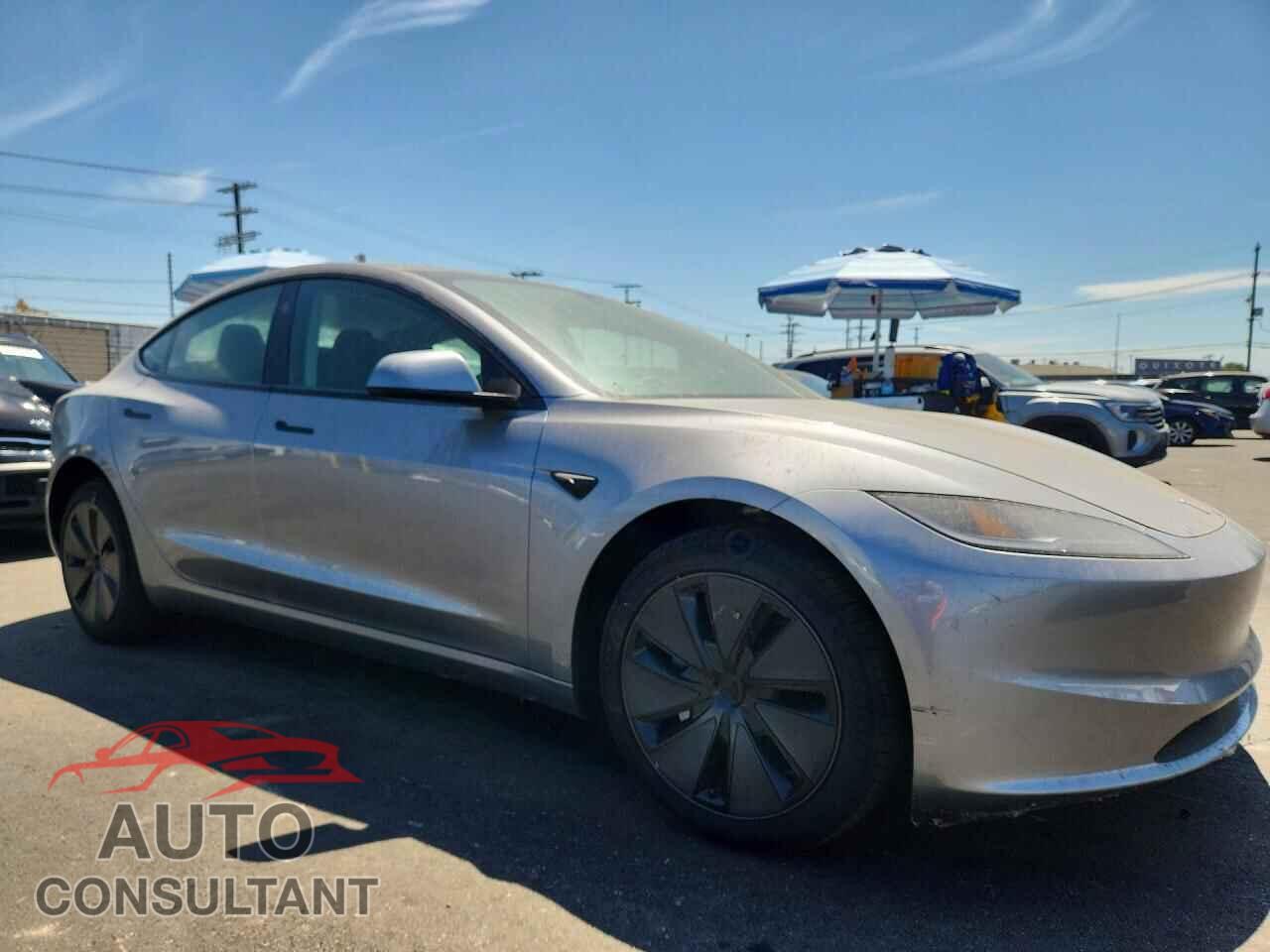 TESLA MODEL 3 2025 - 5YJ3E1EA5SF079403